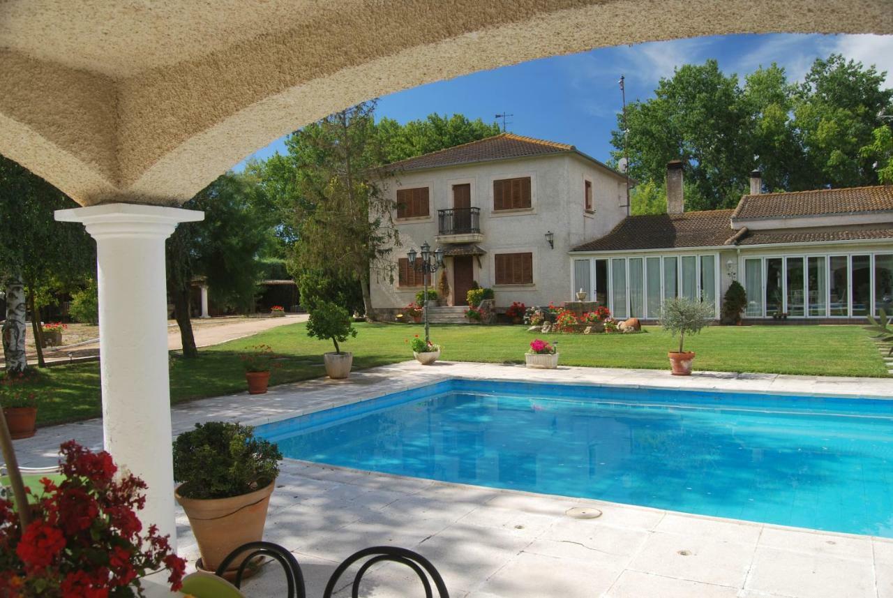 Villa El Campillo à Pelabravo Extérieur photo